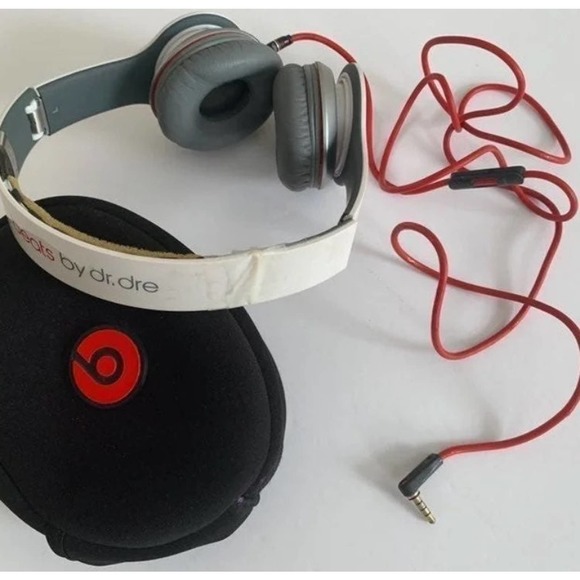 Beats by Dr. Dre Solo HD Headband Wired Headphones White Red Gray Blck Preowned - Picture 2 of 8